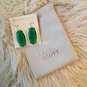 ***SOLD***Kendra Scott Emerald Glass NWT!